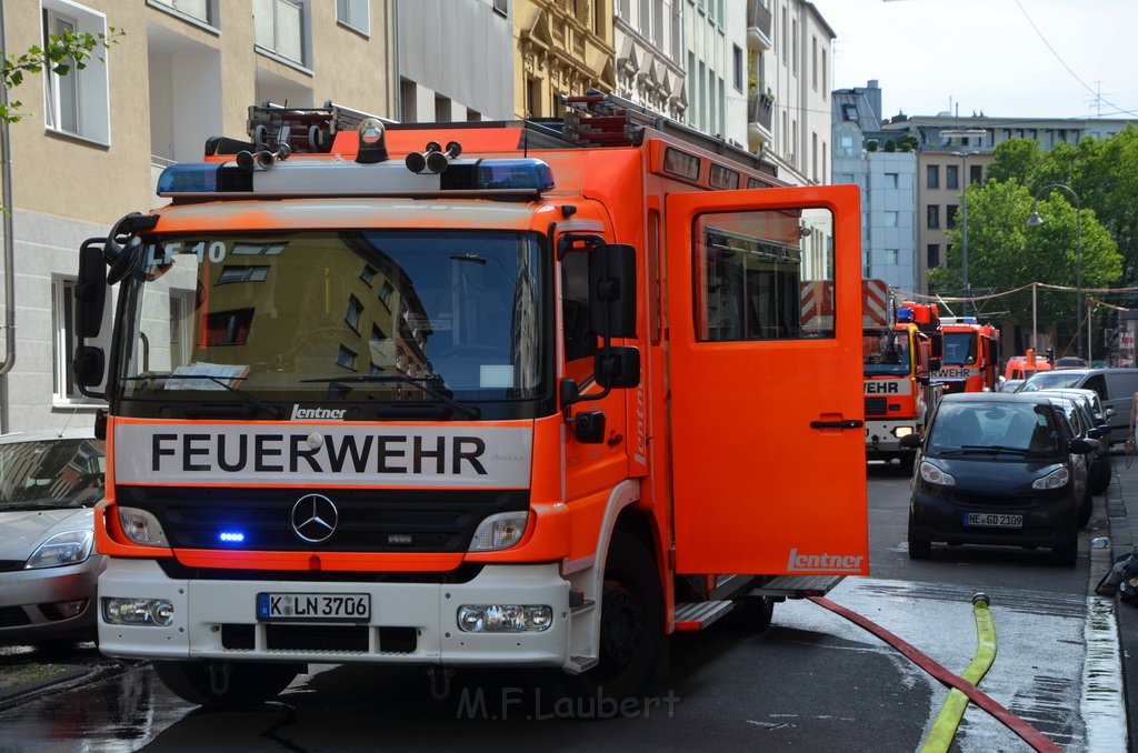 Feuer 2 Y Koeln Altstadt Kyffhaeuserstr P096.JPG - Miklos Laubert